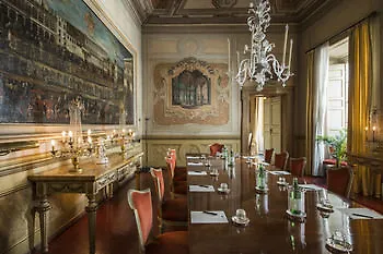 Residenza Napoleone III Bed & Breakfast Rome 4*,