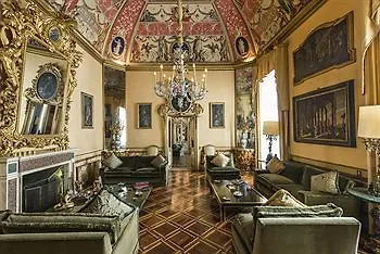 Residenza Napoleone III Bed & Breakfast Rome